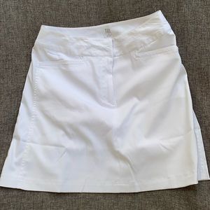 Tail Size 2 White Tennis Golf Skort Skirt Shorts inside Never Worn
